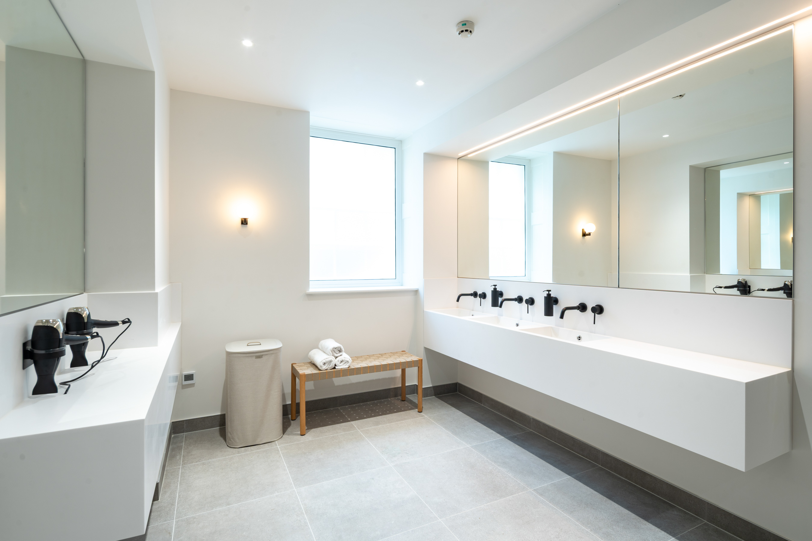 29 Gloucester Place Changing Rooms