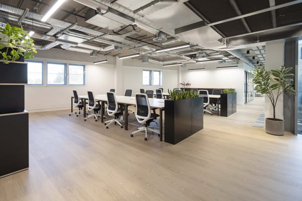 Flexible desk space with plenty of room to grow, giving teams the freedom to shape their workspace around how they work best.